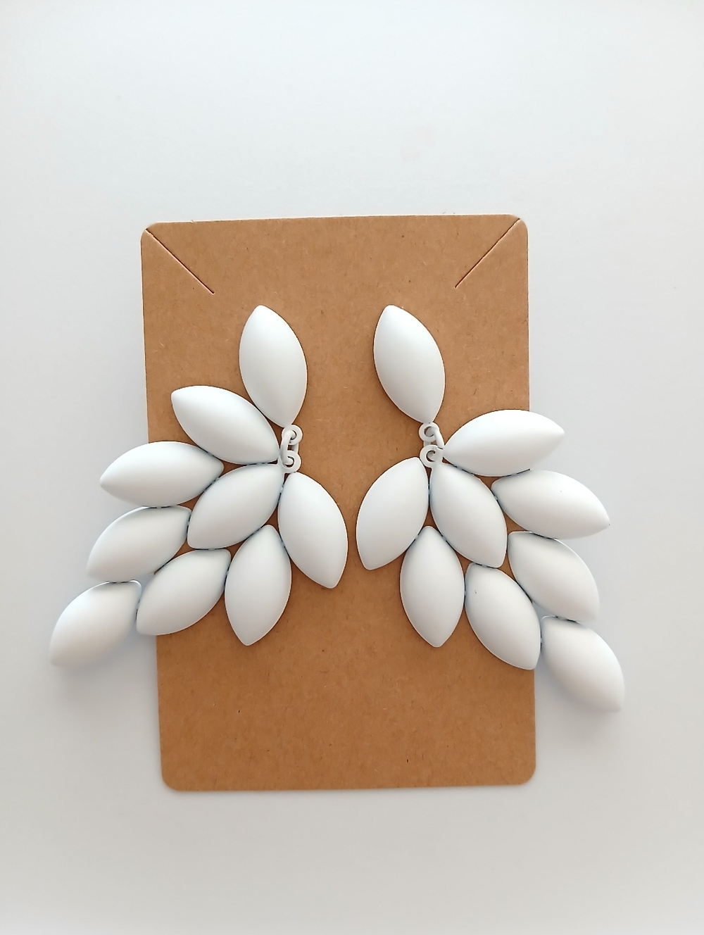 Fashion Jewelry White Leaf Cluster Drop Earrings - Women Jewelry - Picture 2 of 3